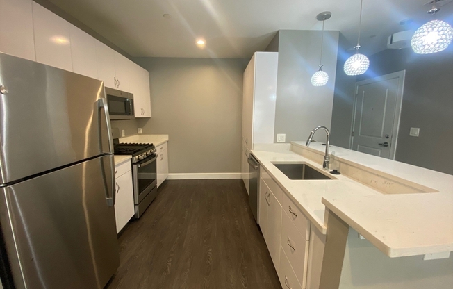 1 bed, 1 bath, 800 sqft, $2,700, Unit 107