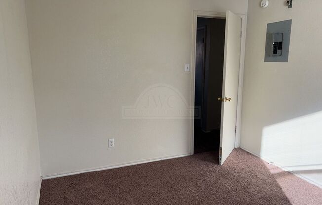 2 beds, 1 bath, $745, Unit 1702 Benttree Dr Unit B