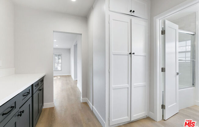 4541 W 2 ST
