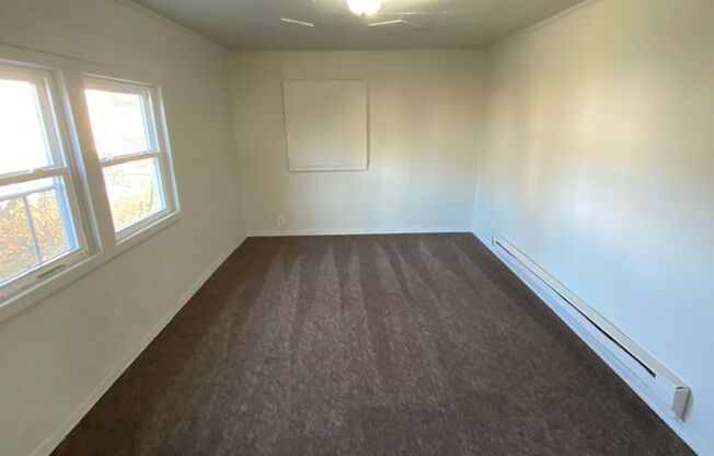 716 Baxter St.