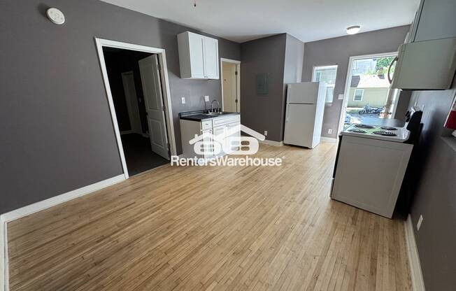 3001 N 6 ST