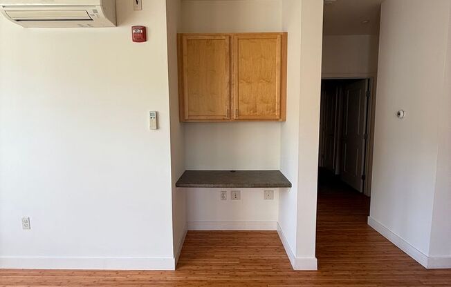 1 bed, 1 bath, 800 sqft, $2,150, Unit #102