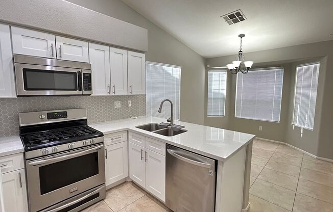 Cozy Summerlin Single Story Home!