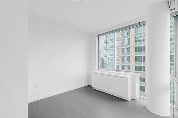 Studio, 1 bath, $8,795, Unit 27F