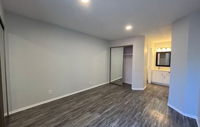 2 beds, 2 baths, 895 sqft, $1,998, Unit 316