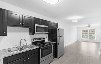 2 beds, 1 bath, 816 sqft, $1,209, Unit 13