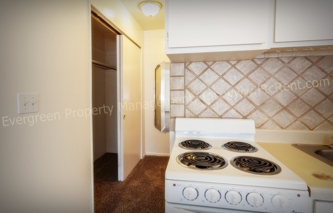 1 bed, 1 bath, 450 sqft, $1,265, Unit 2E