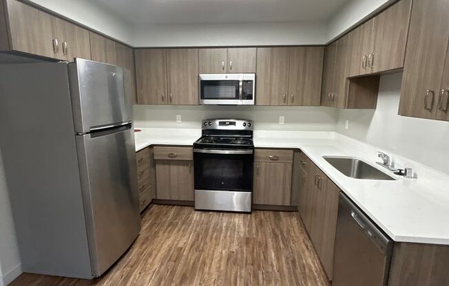 1 bed, 1 bath, $1,385, Unit C103