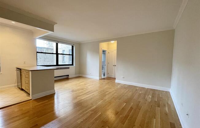 Studio, 1 bath, $3,725, Unit S4J