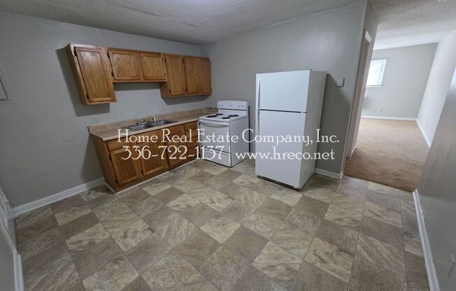 725 Akron Drive Apt M