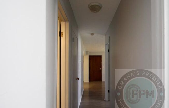 2 beds, 1 bath, 900 sqft, $845, Unit BG/13