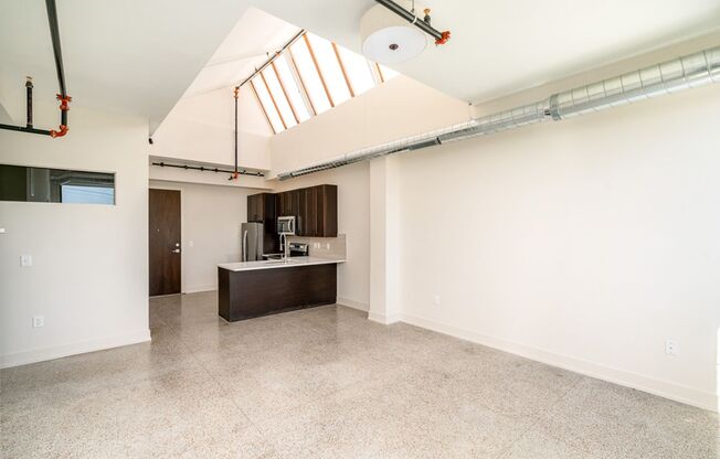 2 beds, 2 baths, $1,959, Unit 875 Michigan Ave Apt. 402