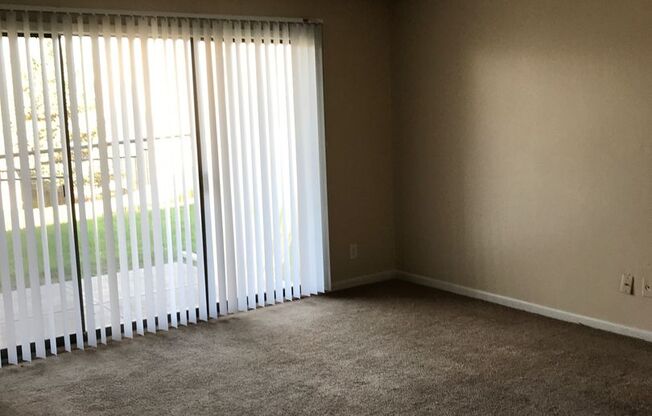 1 bed, 1 bath, 769 sqft, $1,089, Unit 7524-02