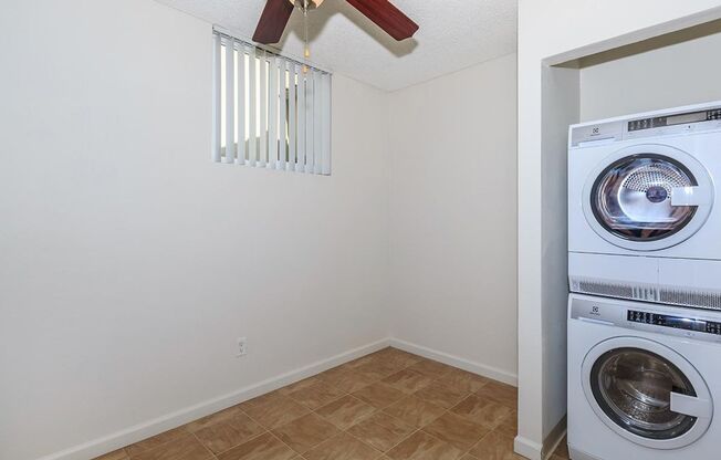 Studio, 1 bath, 510 sqft, $1,974, Unit Unit 36