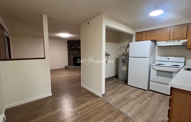 2 beds, 1 bath, 780 sqft, $1,695, Unit 3643