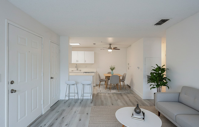 1 bed, 1 bath, 795 sqft, $1,395, Unit 59