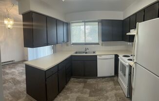 3 beds, 2 baths, 1,550 sqft, $1,695, Unit 2417