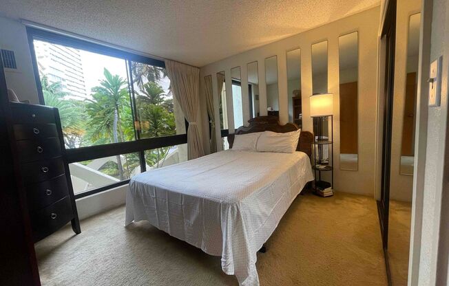Fabulous Unit in Waikiki!