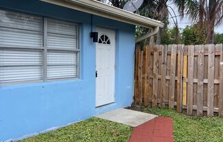 Apartments At Holly Dr