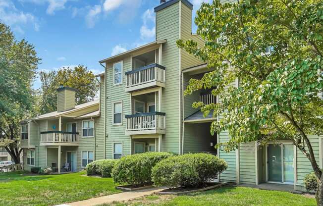 balconies at Hunters Chase Apartments, Midlothian, VA, 23112