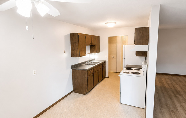 1 bed, 1 bath, 695 sqft, $950, Unit 1266203