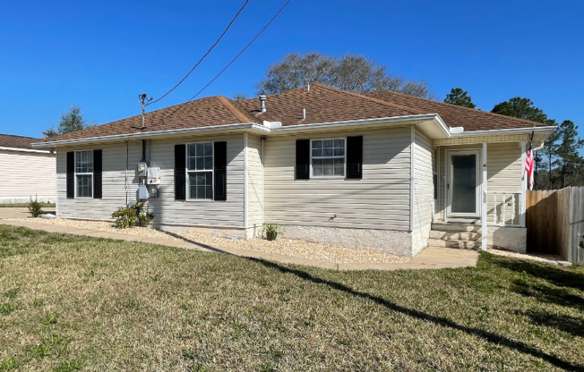 447 APPLE DR