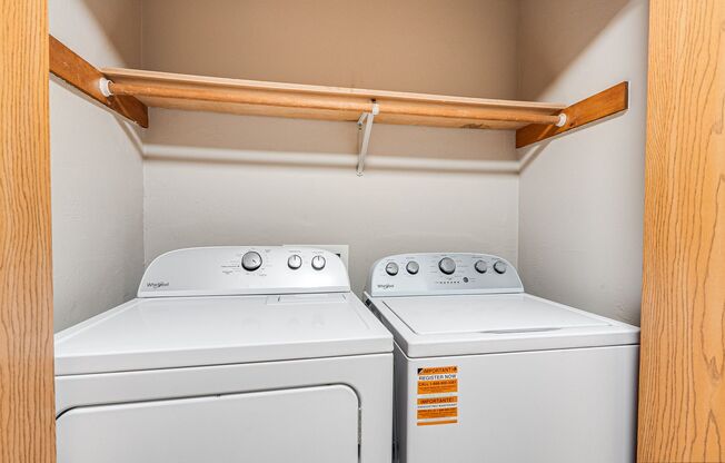 1 bed, 1 bath, 800 sqft, $1,099, Unit D5