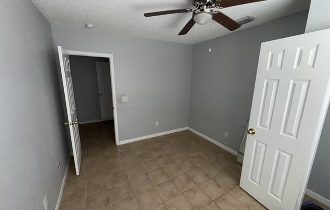 304 TARPON ST