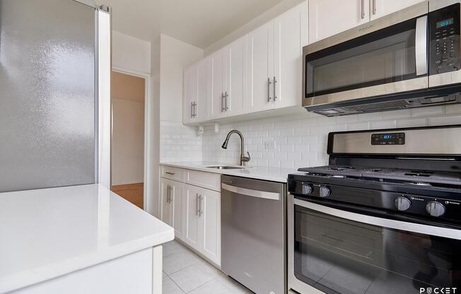 3 beds, 2 baths, 1,200 sqft, $8,295, Unit 25-C