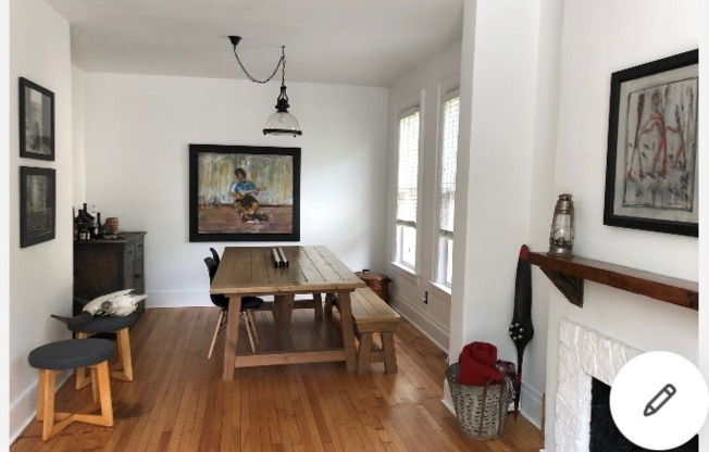 1603 E KANE PL