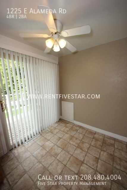 1225 E ALAMEDA RD