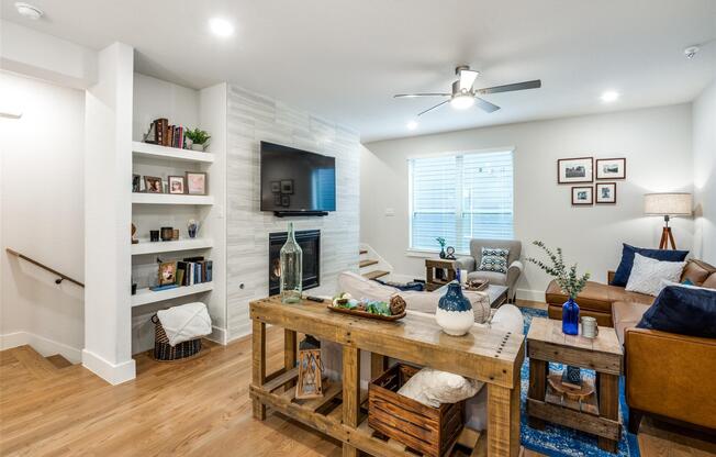 1814 GRANITE FLS CT