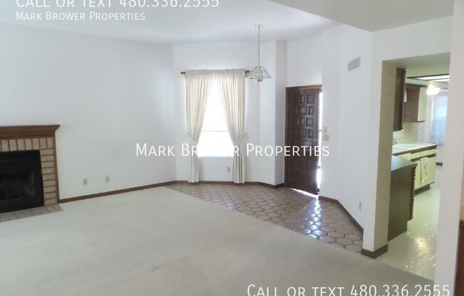 2175 E LOMA VIS DR