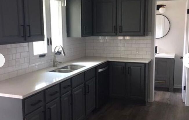3 bed/2 bath ranch on the NE side!
