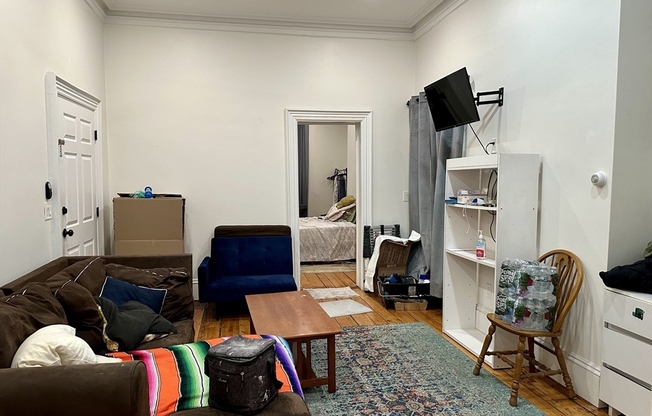 173 LEXINGTON ST