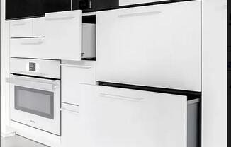 Studio, 1 bath, $3,150, Unit 709