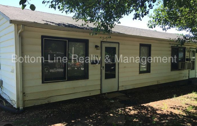Spacious, affordable one bedroom apartment in a great location!