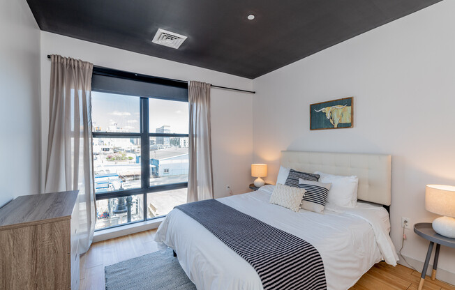1 bed, 1 bath, 856 sqft, $3,750, Unit 345