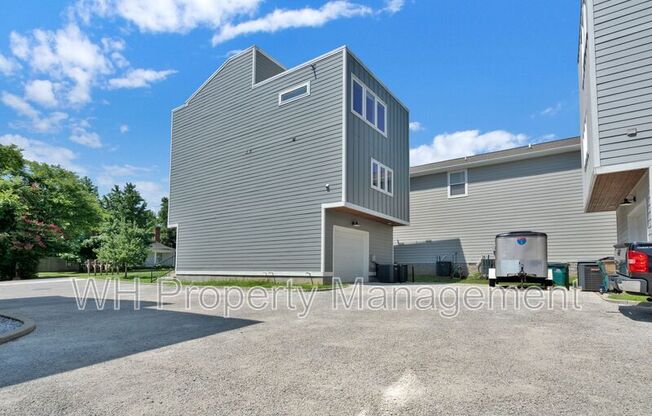 1021 ELVIRA AVE