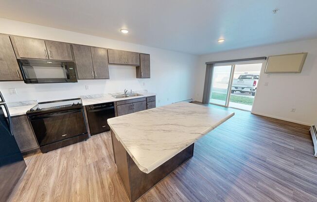 1 bed, 1 bath, 592 sqft, $1,199, Unit 1242-08