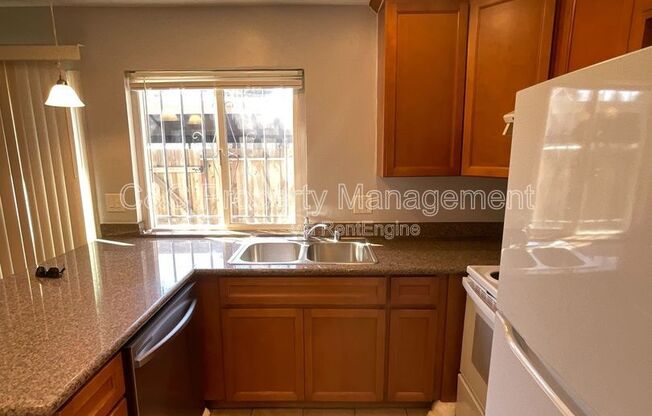 292 GRECIA CT