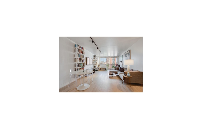 1 bed, 1 bath, 787 sqft, $4,900, Unit 25F