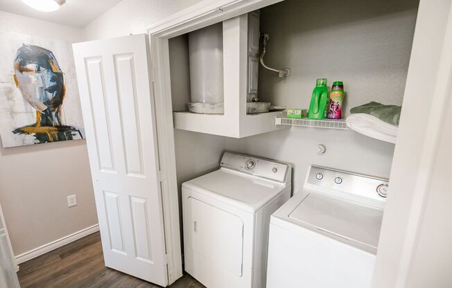 1 bed, 1 bath, 781 sqft, $1,104