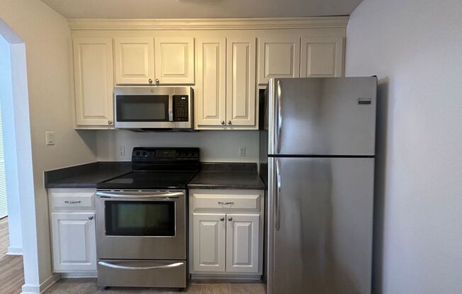 2 beds, 2 baths, $1,800