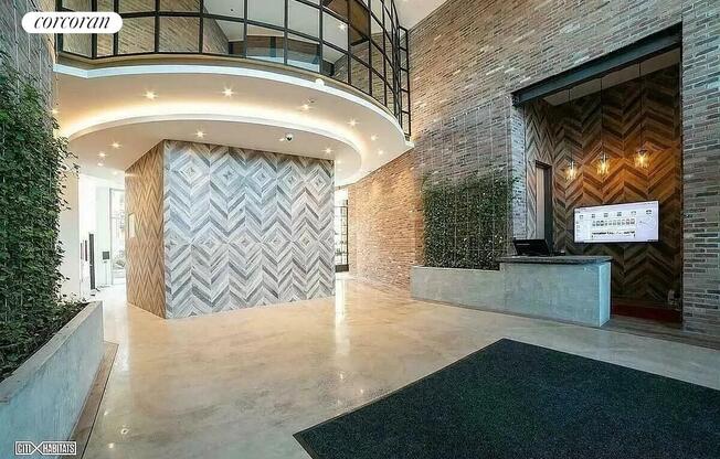 211 MCGUINNESS BLVD