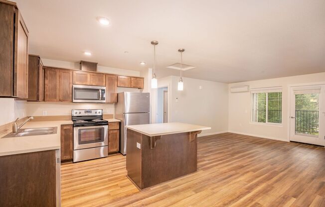 1 bed, 1 bath, 782 sqft, $1,600, Unit B-309