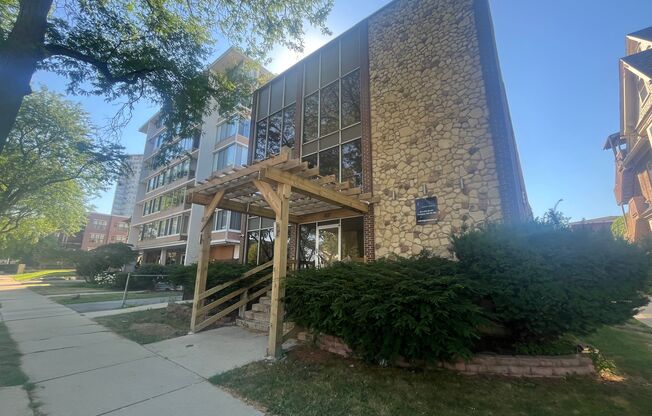 1417 N. Prospect Avenue