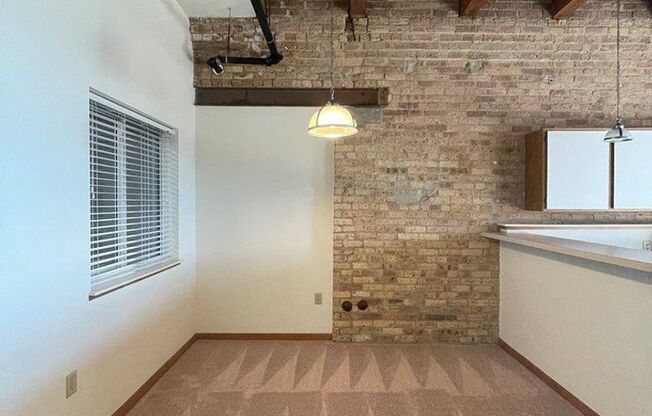 2 beds, 2 baths, 1,025 sqft, $1,700, Unit 304