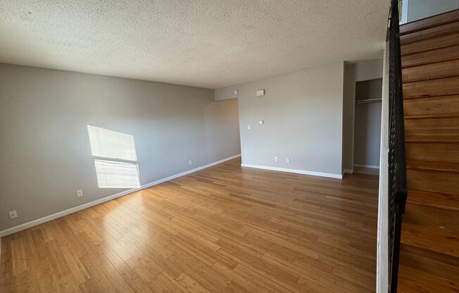 2 beds, 1 bath, 974 sqft, $850, Unit 110 W. Lake Shore Dr Apt 20