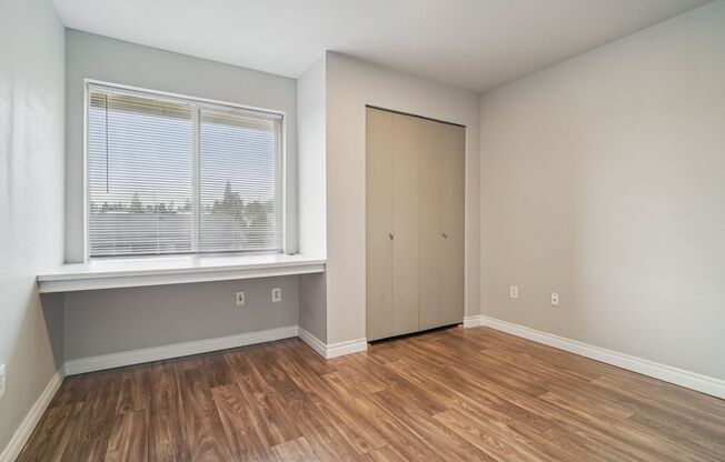Studio, 1 bath, 200 sqft, $969, Unit 303